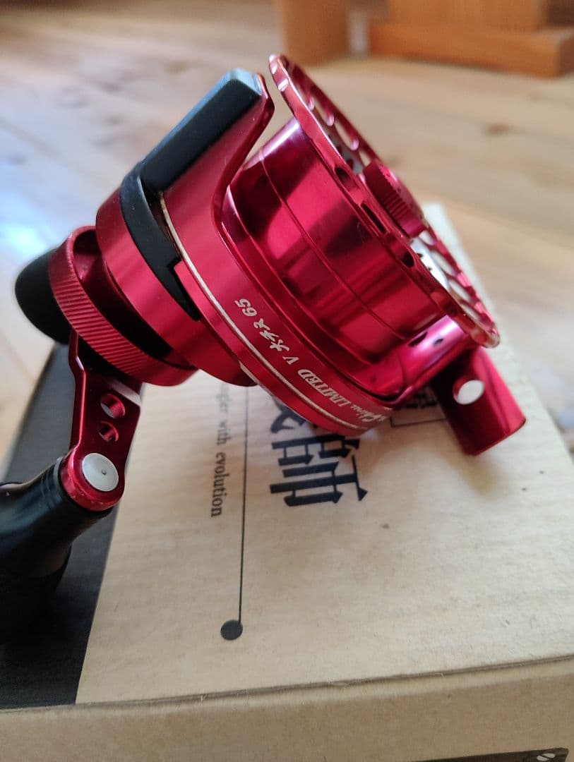 黒鯛工房大チヌ65Rリール レッド