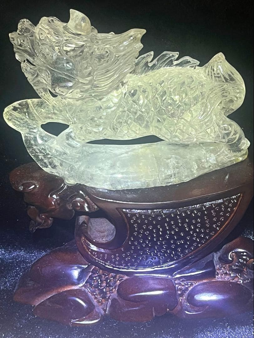 水晶　天然石　彫刻　彫り物　風水　クリスタル　縁起　置物　麒麟