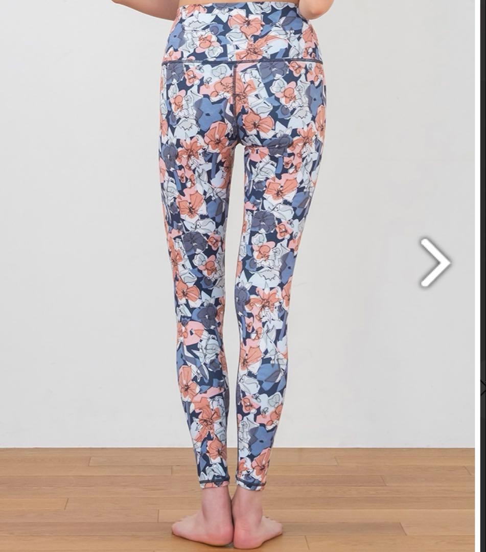 【SUKALA】web限定　ミックスフラワープリントレギンス ダークネイビー　M