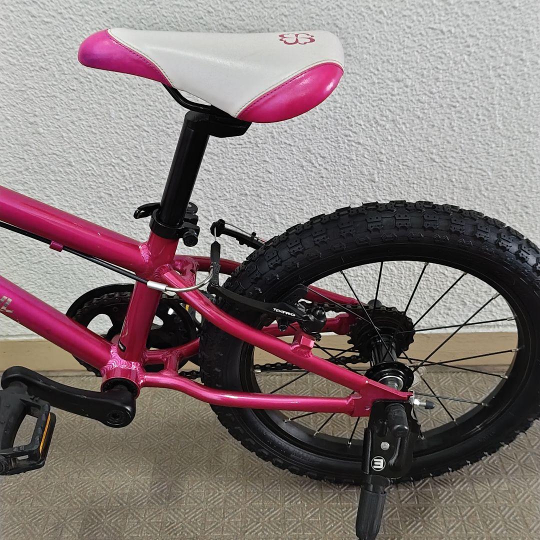 【美品】ヨツバサイクル 16インチ クリスタルピンク