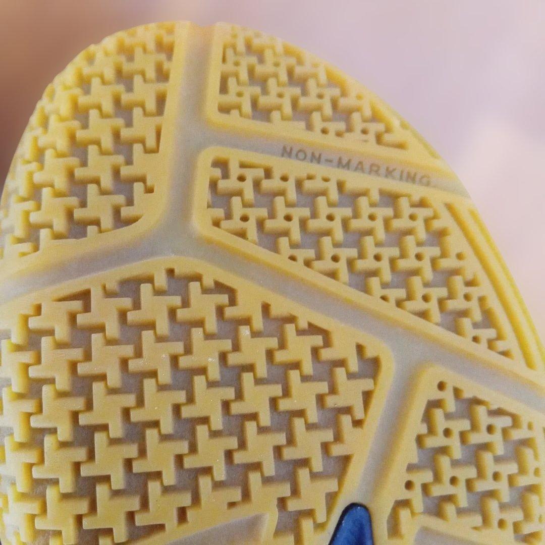 YONEX バドミントンシューズ 26.5cm