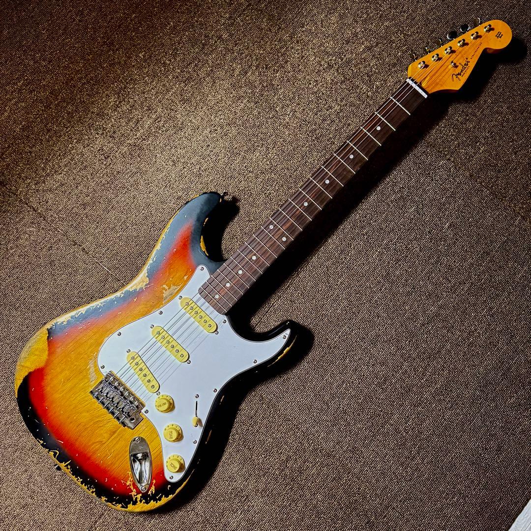 Stratocaster サンバースト　レリック加工　ストラトキャスター　ギター
