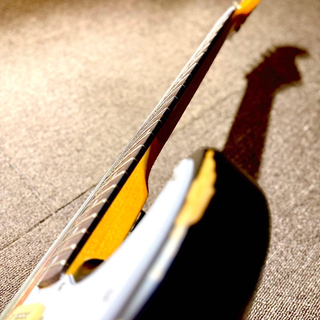 Stratocaster サンバースト　レリック加工　ストラトキャスター　ギター
