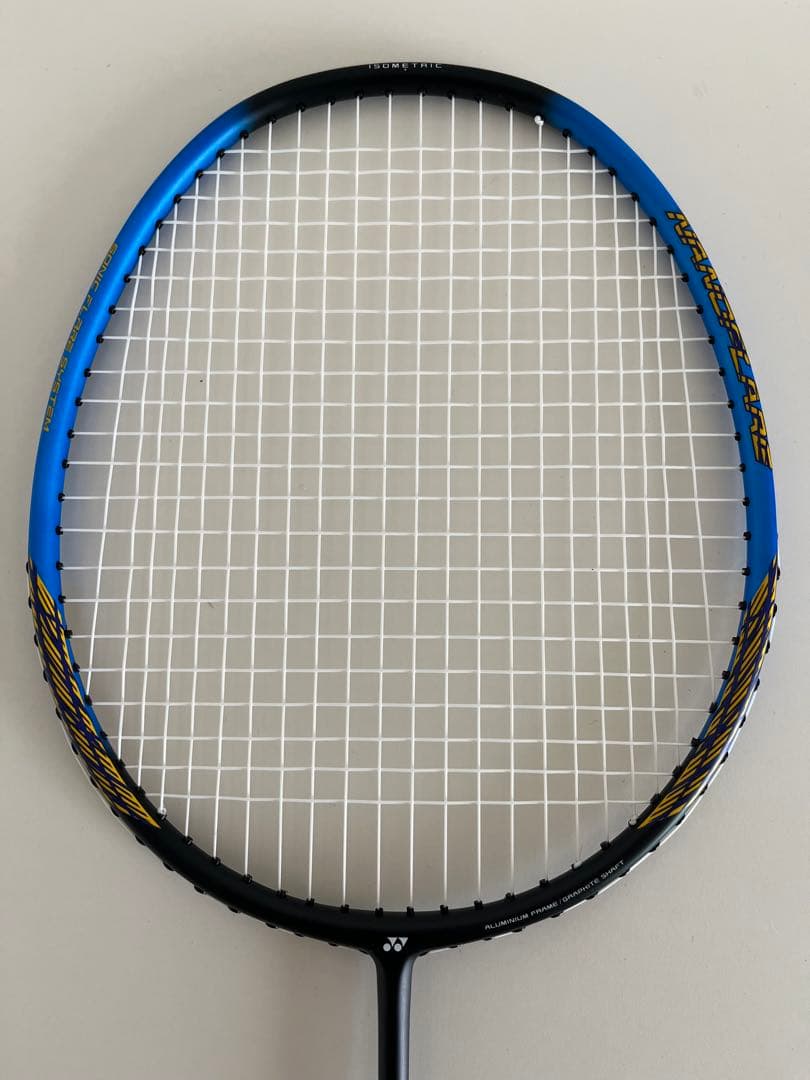 ヨネックスバトミントンラケットナノフレア30
