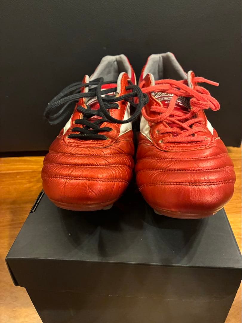 Mizuno Morelia サッカーシューズ レッド