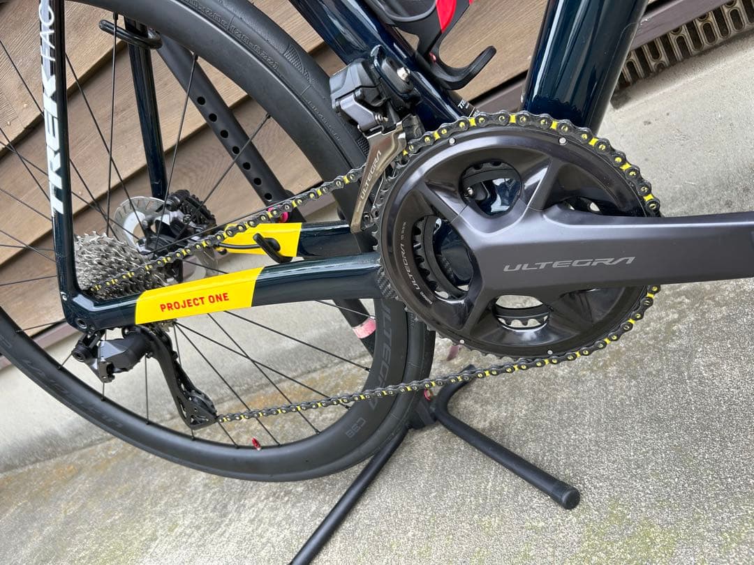 TREK Domane SLR トレック プロジェクトワンRSLチームカラー