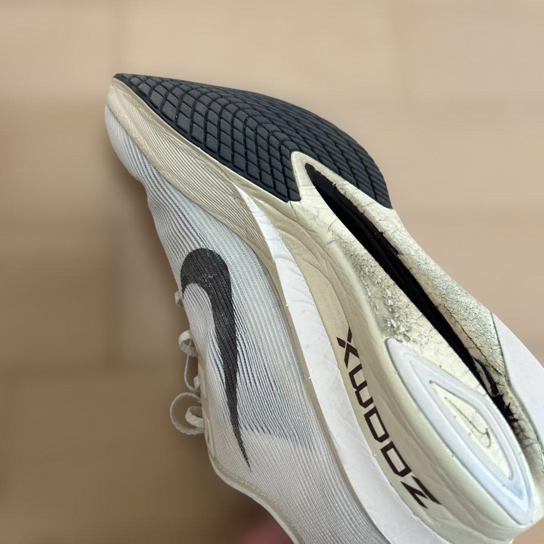 Nike VAPORFLY04 25.5cmランニングシューズ