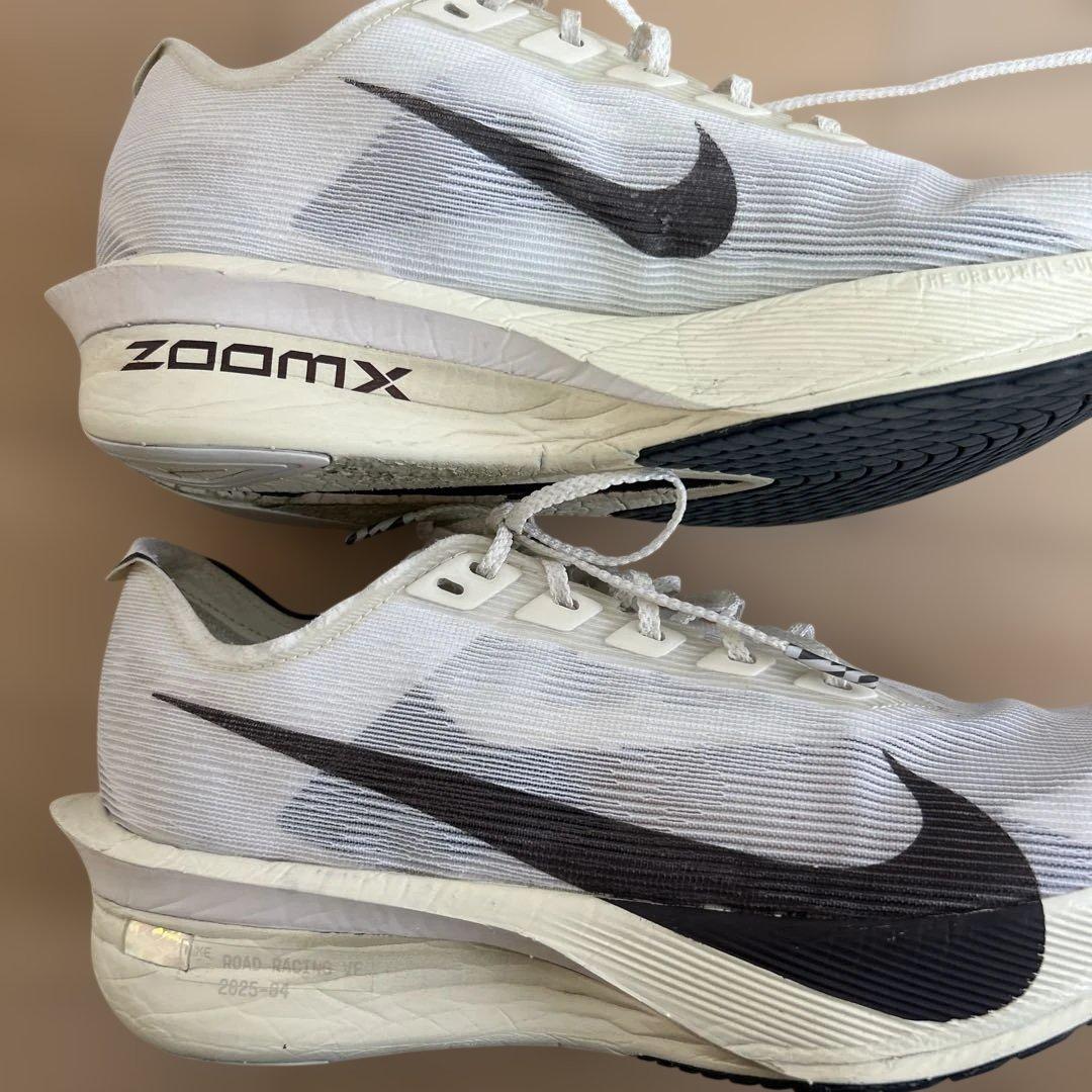 Nike VAPORFLY04 25.5cmランニングシューズ
