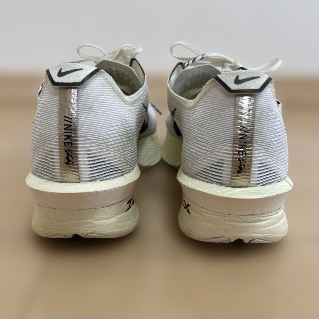 Nike VAPORFLY04 25.5cmランニングシューズ