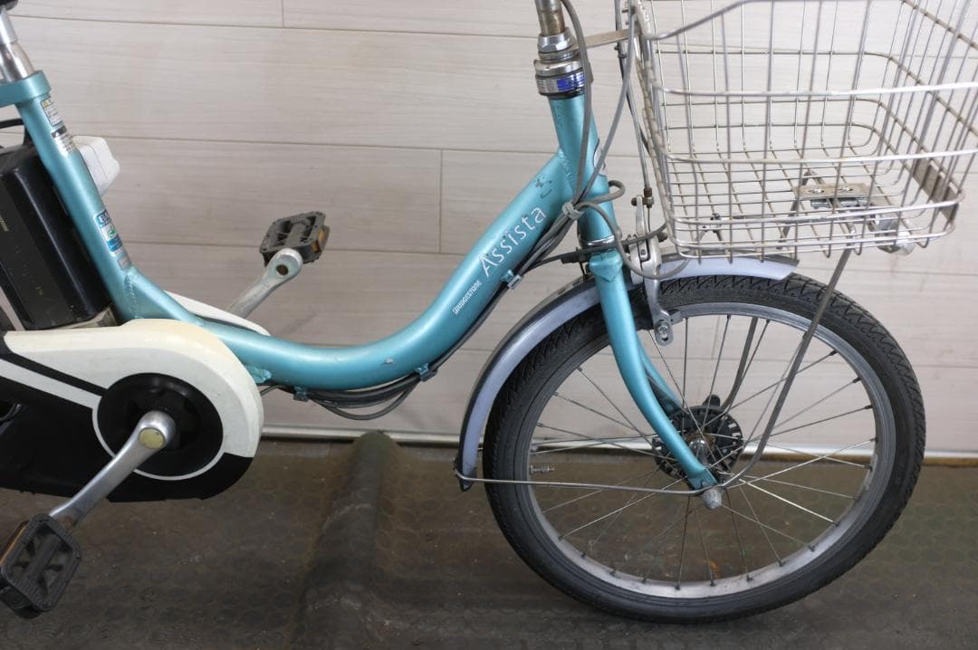 鳥居寿和 )ブリヂストン製 アシスタ　20インチ3段　12.8Ah充電あり