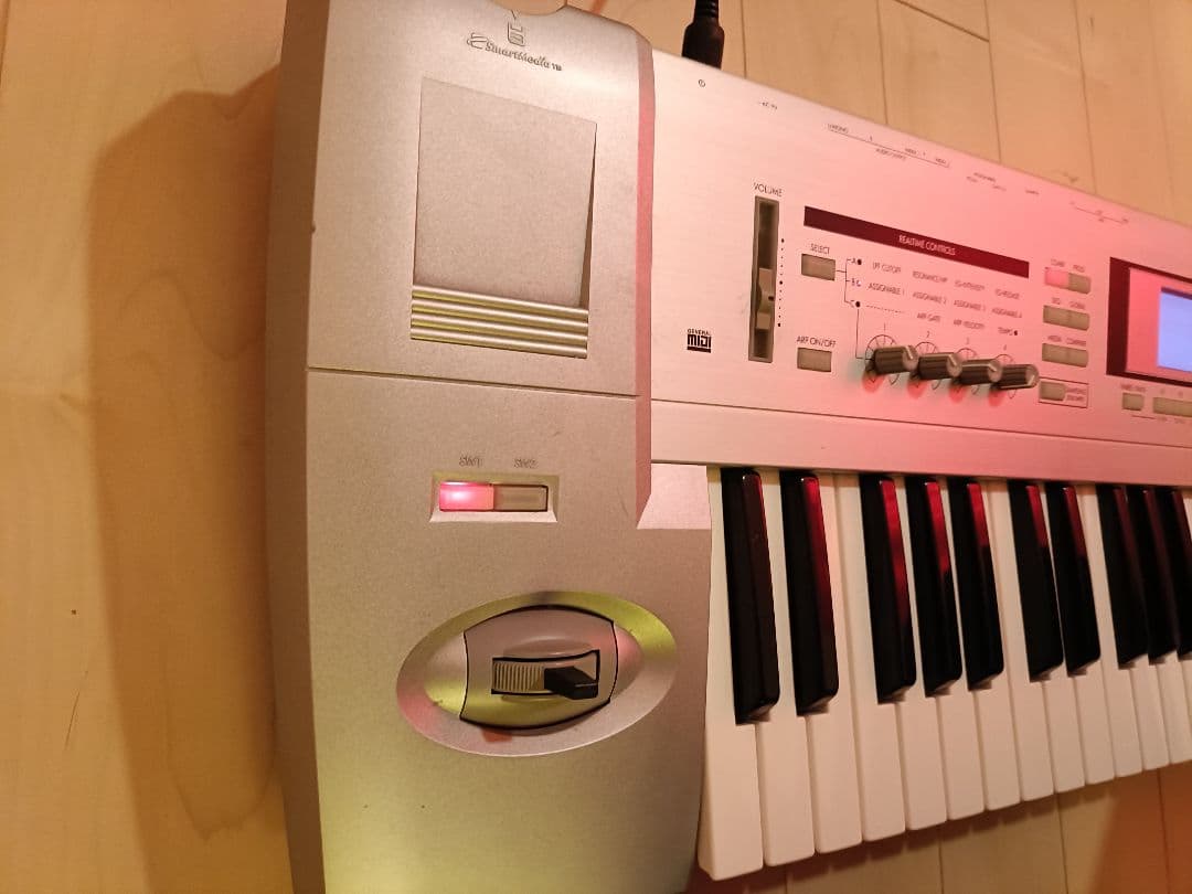 KORG TRITON Le 61鍵盤 音出し確認済