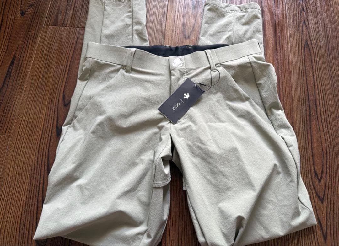 【新品】DESCENTE ゴルフパンツ ライトグリーン