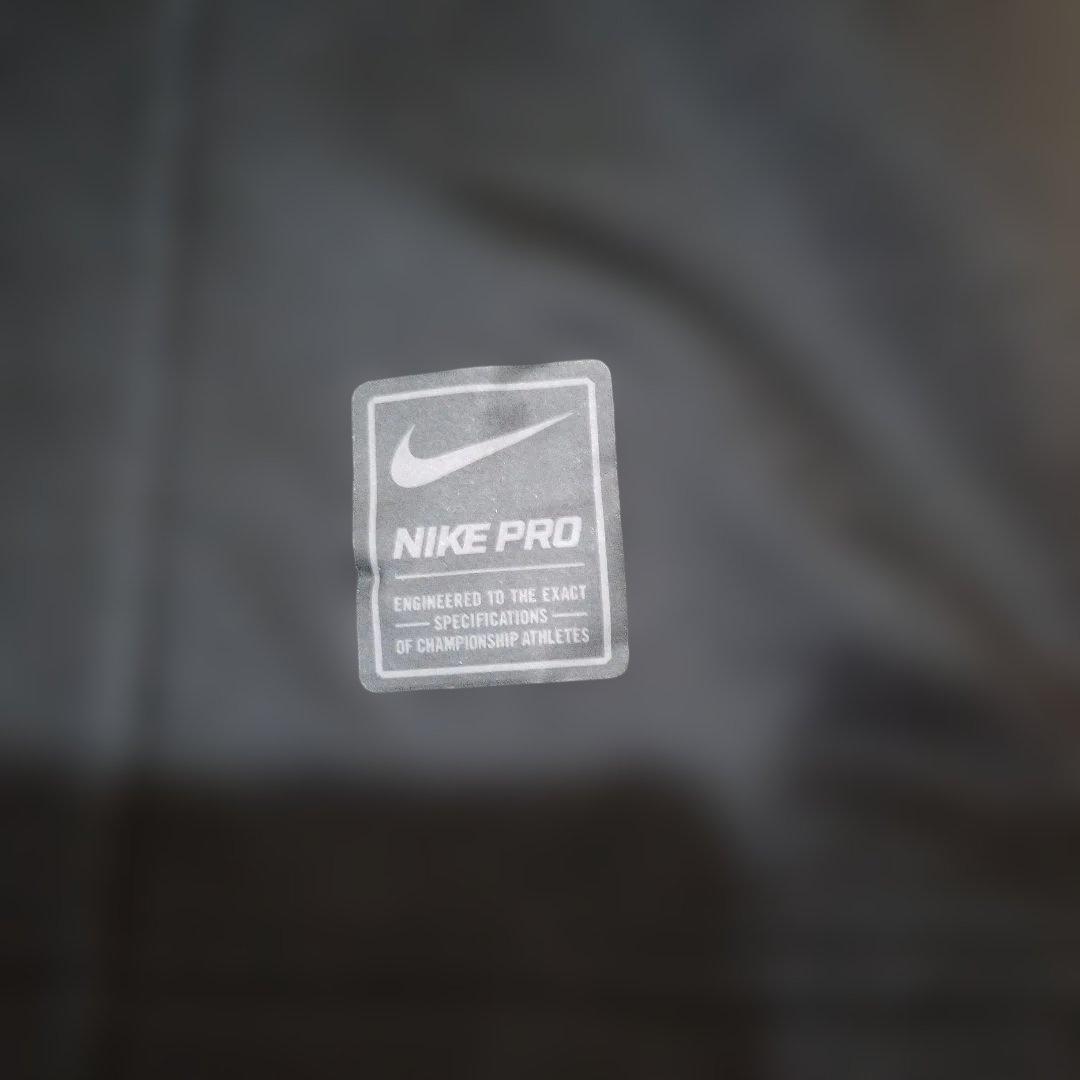 Nike Pro Hyperwarm ブラック タンクトップ US M(L)
