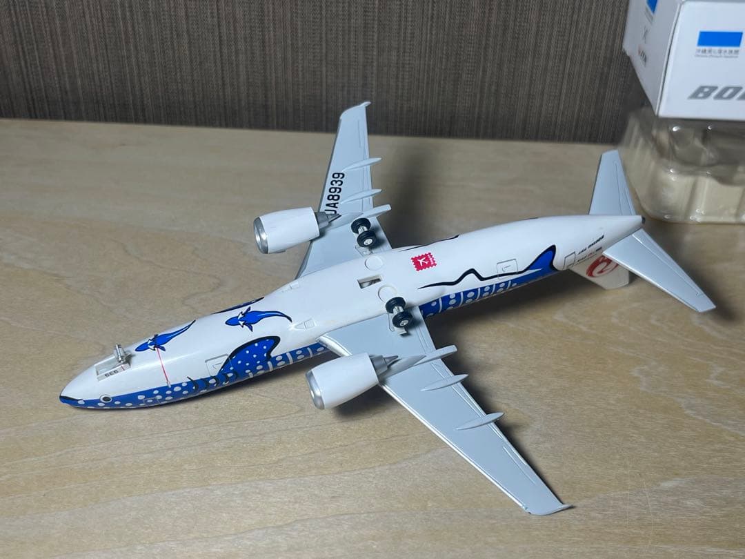 JTA 737-400 1/200 ジンベエジェット