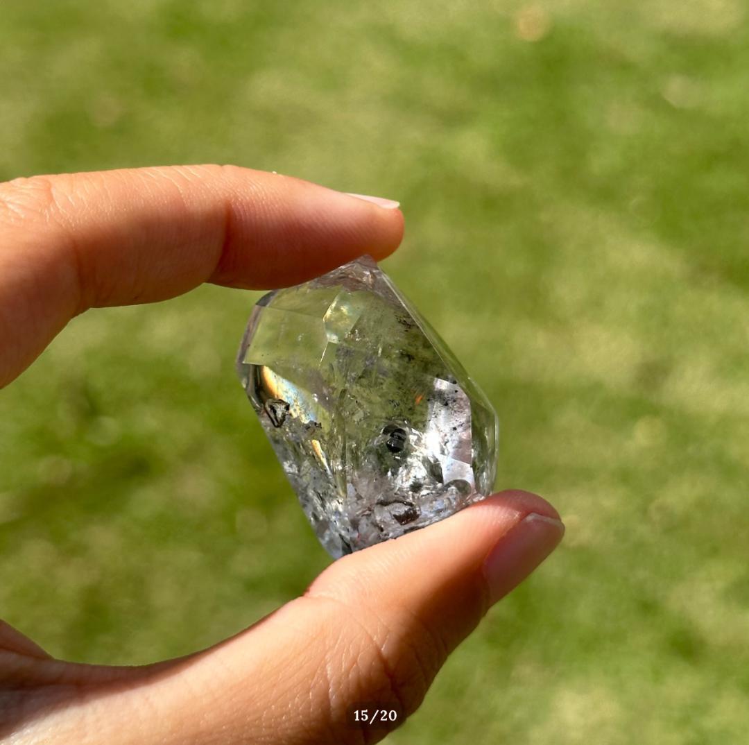 【水入り 水晶】ポイント エンハイドロ クォーツ アイリス クォーツ