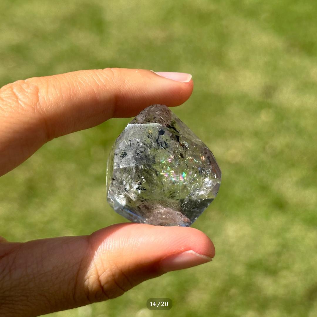 【水入り 水晶】ポイント エンハイドロ クォーツ アイリス クォーツ