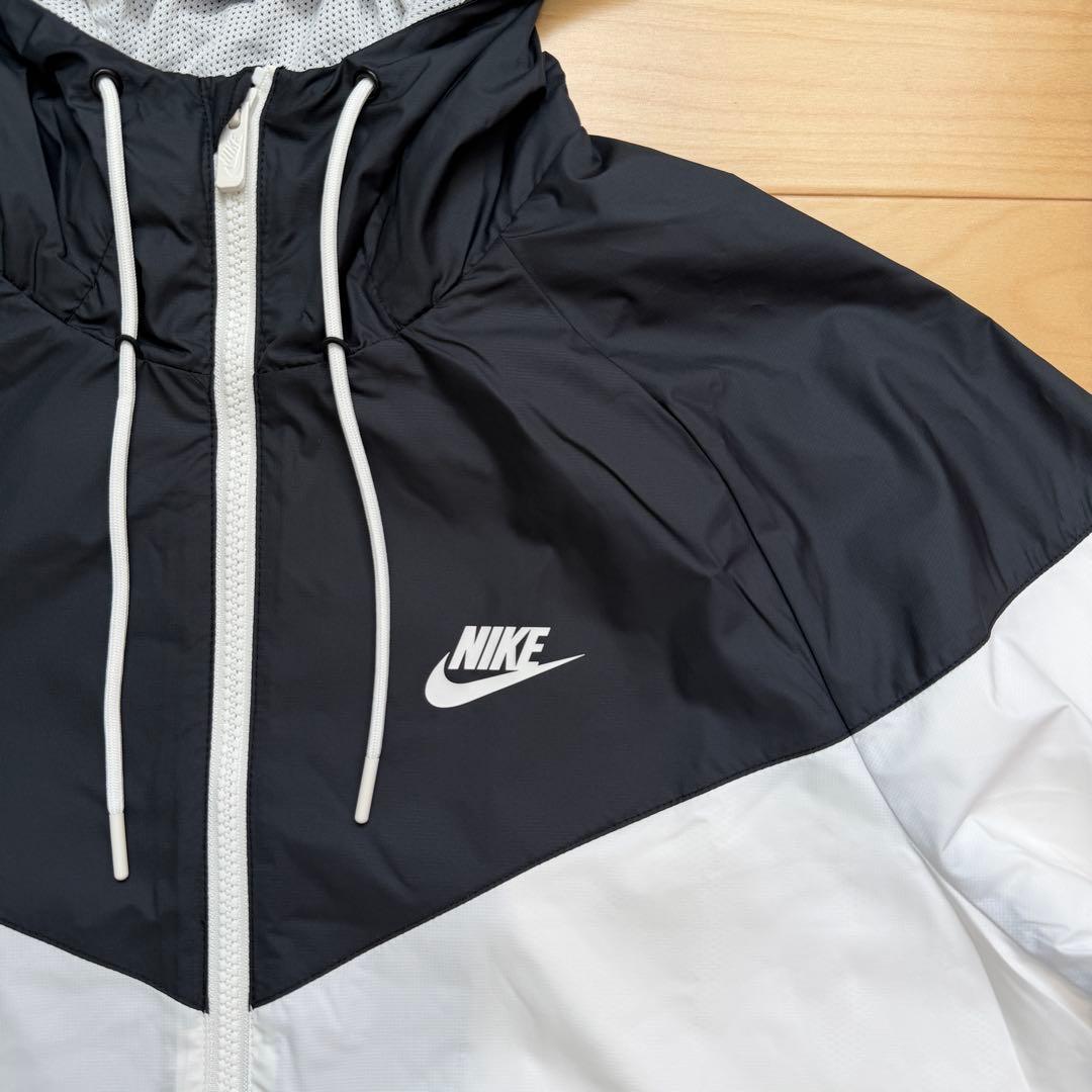 NIKEナイキ　ウィンドブレーカー　ウィンドランナージャケット　黒　白　XL新品