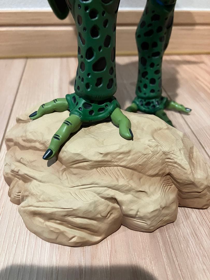 ドラゴンボールアライズ　セル　第一形態　フィギュ開封品
