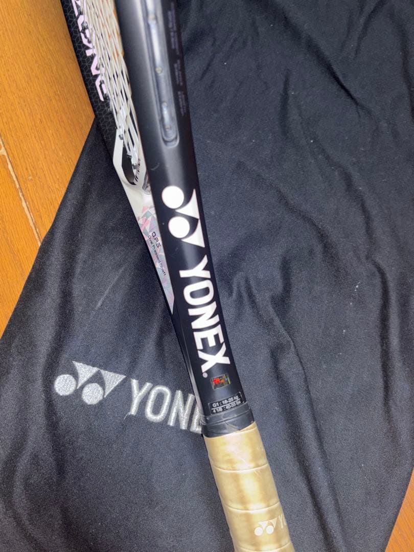 YONEX テニスラケット ブラックピンク
