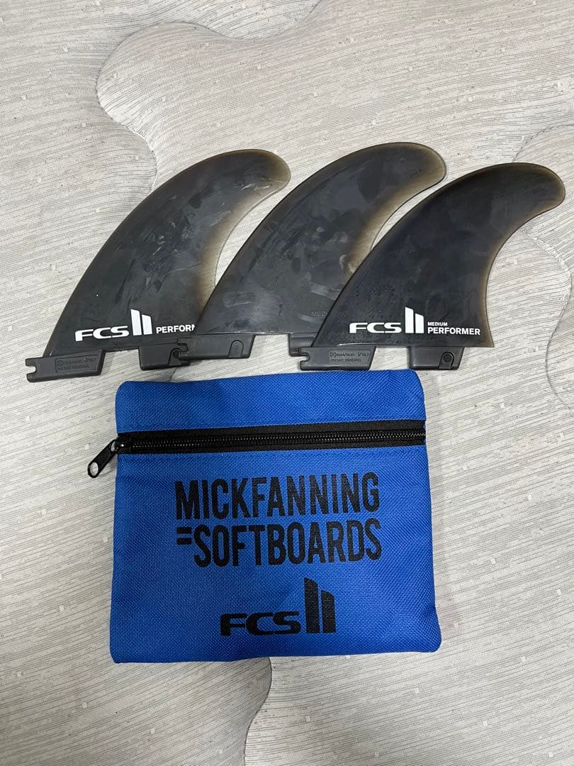 MF ソフトボード　Cat Fish 5’6 リーシュ、ニットケース付き