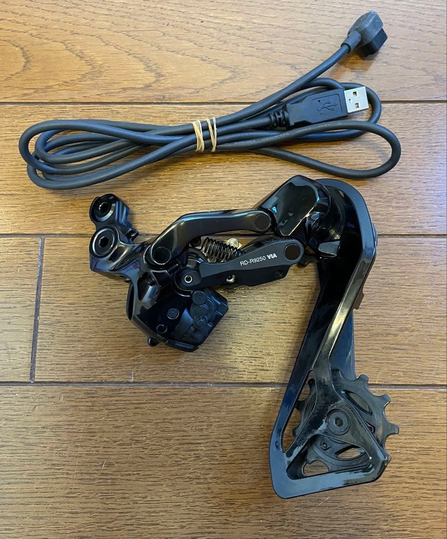 リ*ん様 Shimano DURA-ACE RD-R9250 充電ケーブル付き