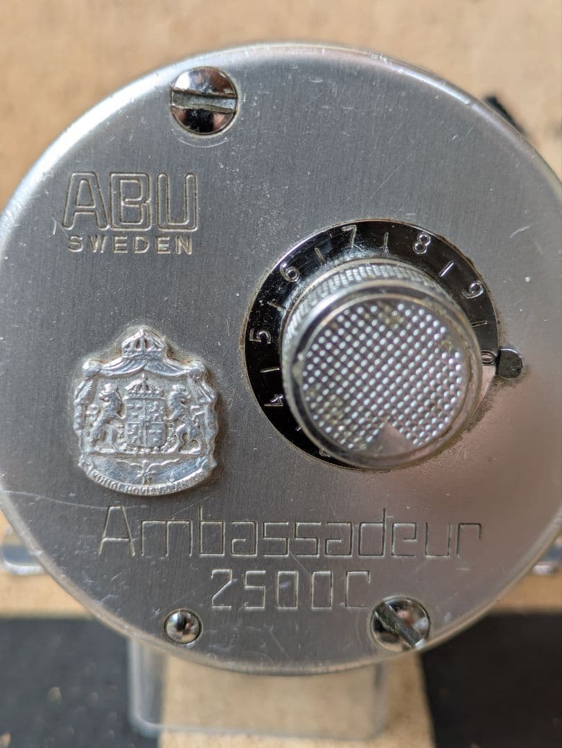 リール 1339. ABU Ambassadeur 2500C