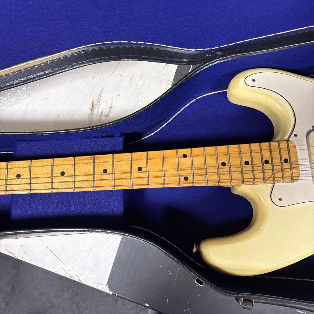 サ*ド様 エレキギター　gibson?