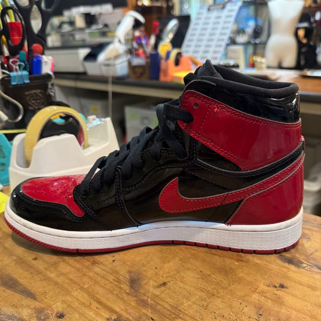NIKE AIR JORDAN 1 RETRO HIGH OG ブレッドパテント