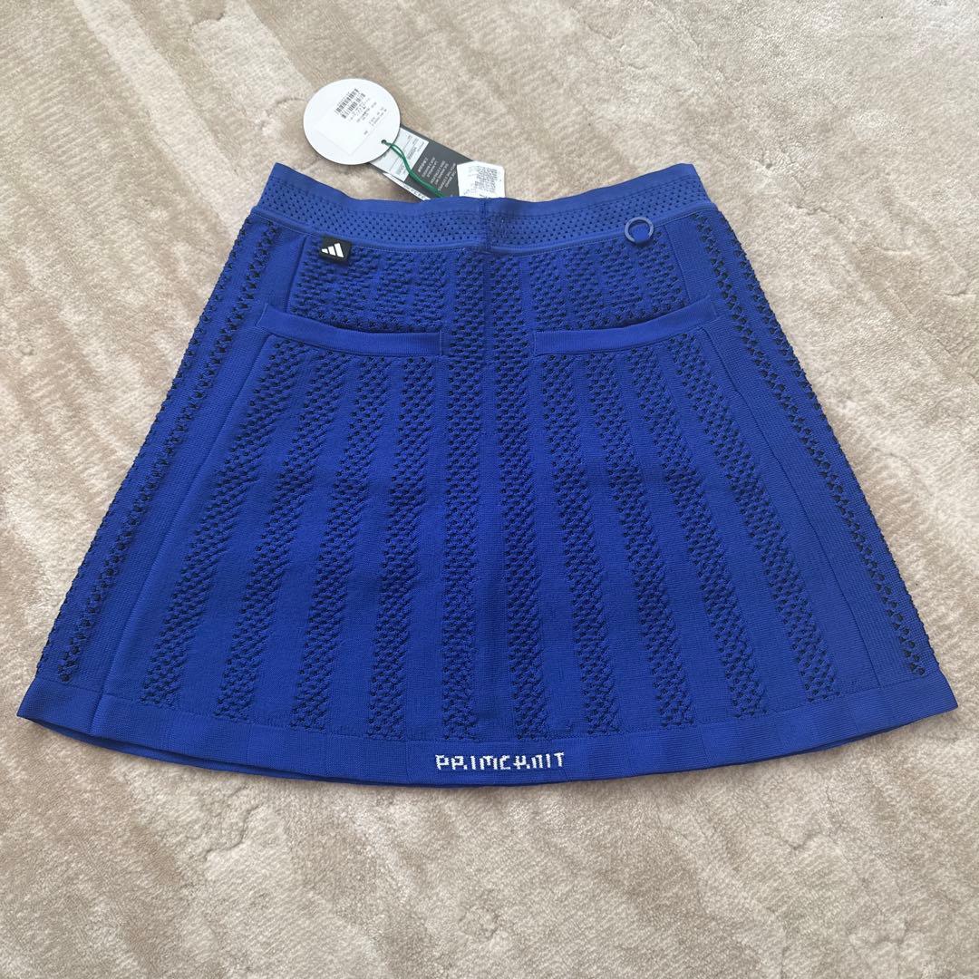 adidas 青 スカート　春夏ニット