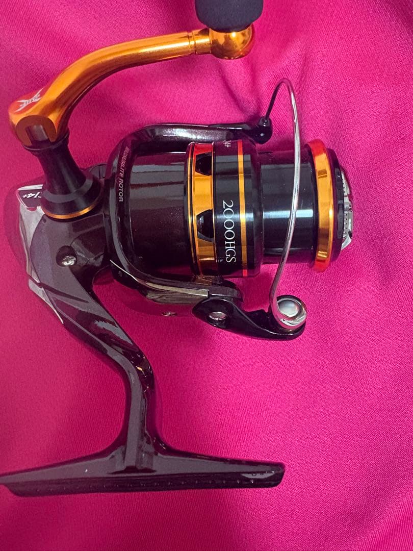 Soare CI4+ 2000HGS スピニングリール