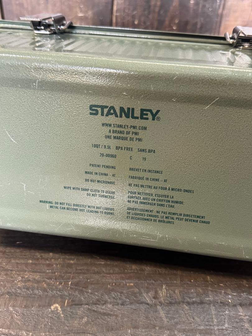 【正規品　新品】STANLEY スタンレー　ランチボックス 9.4L カーキ