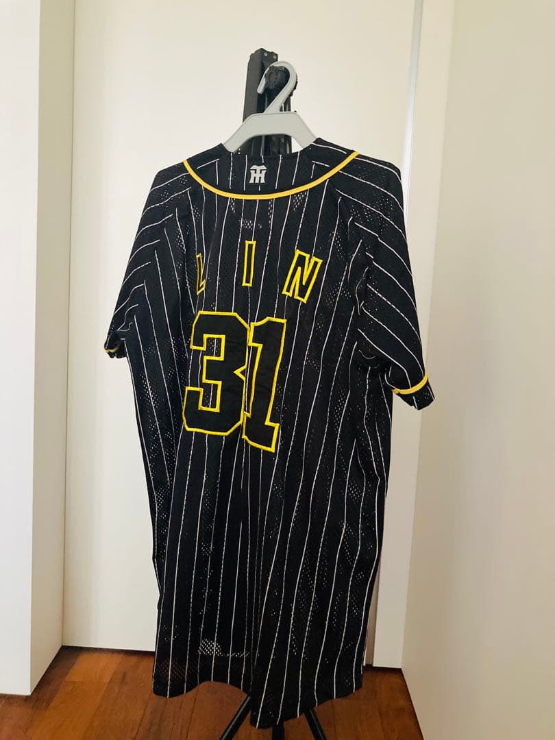 阪神タイガース　林威助　ビジター　ブラック　公式　ユニフォーム　刺繍　Mサイズ