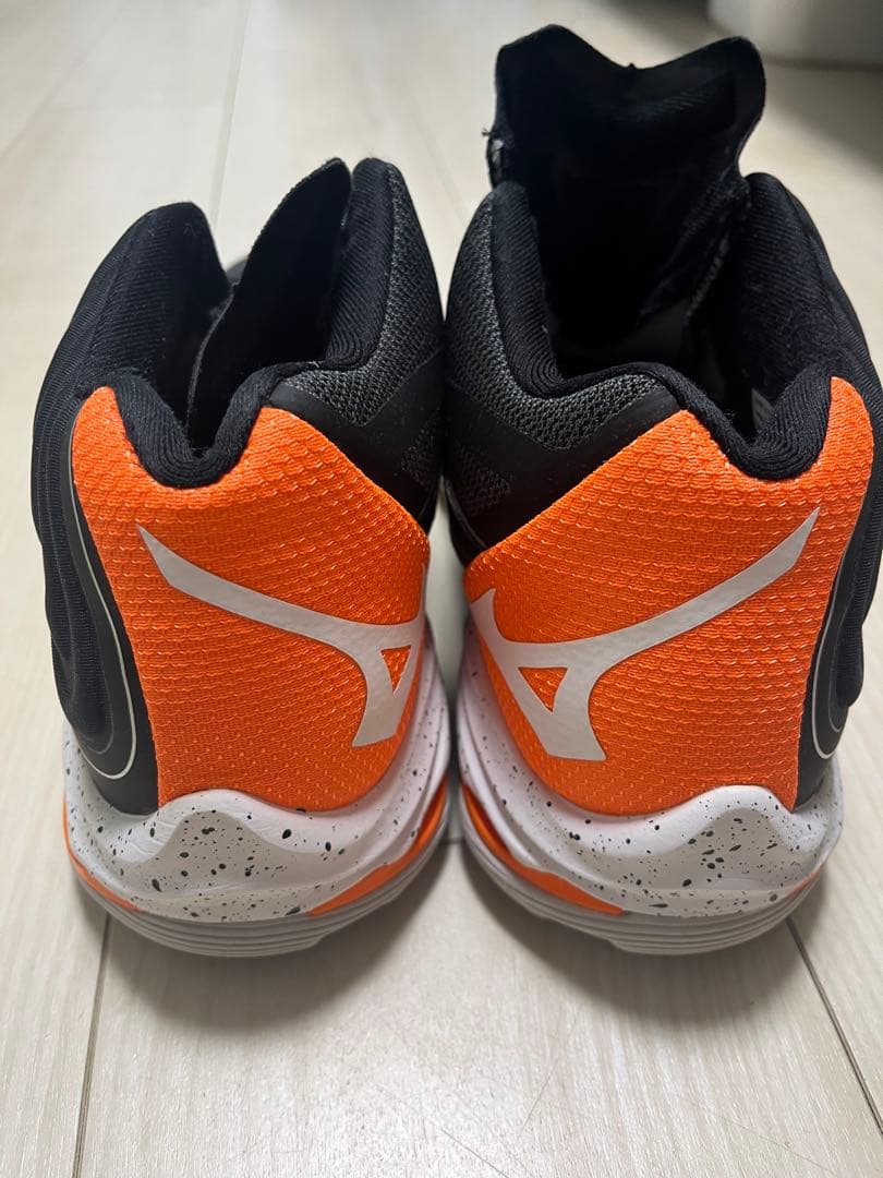 Mizuno Wave Lightning 8 バレーボールシューズ