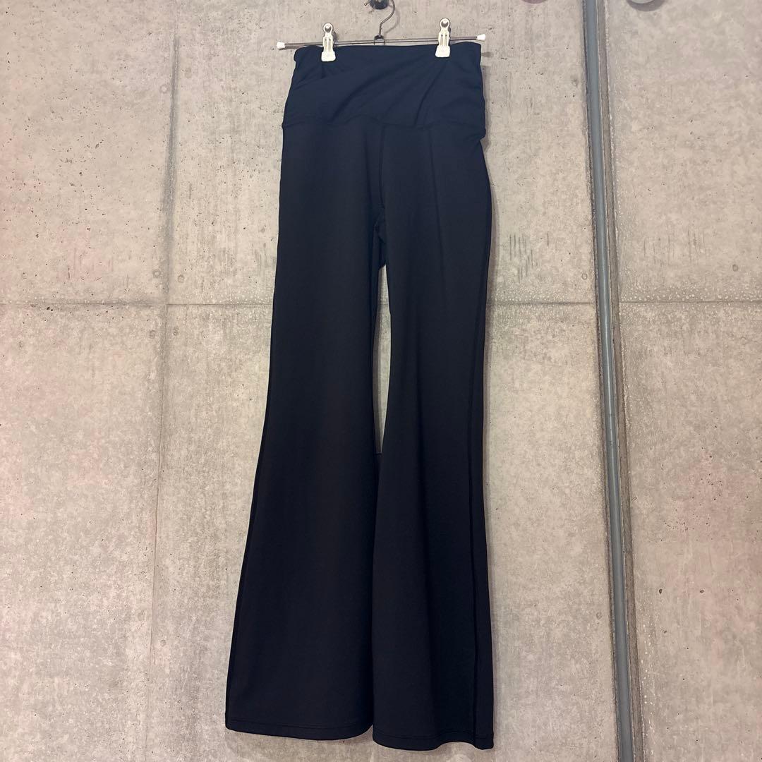 スカーラ sukala Sサイズ　黒 フレアパンツ