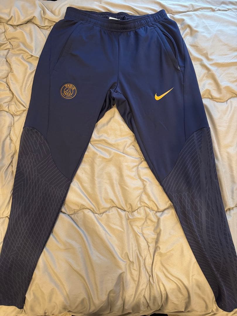 【美品】パリ・サンジェルマン トレーニングウェア