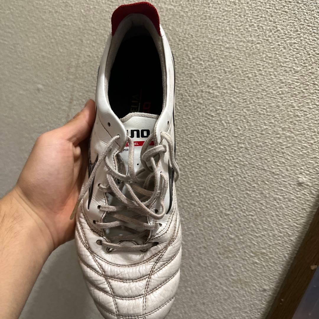 Mizuno モレリアサッカーシューズ ホワイト