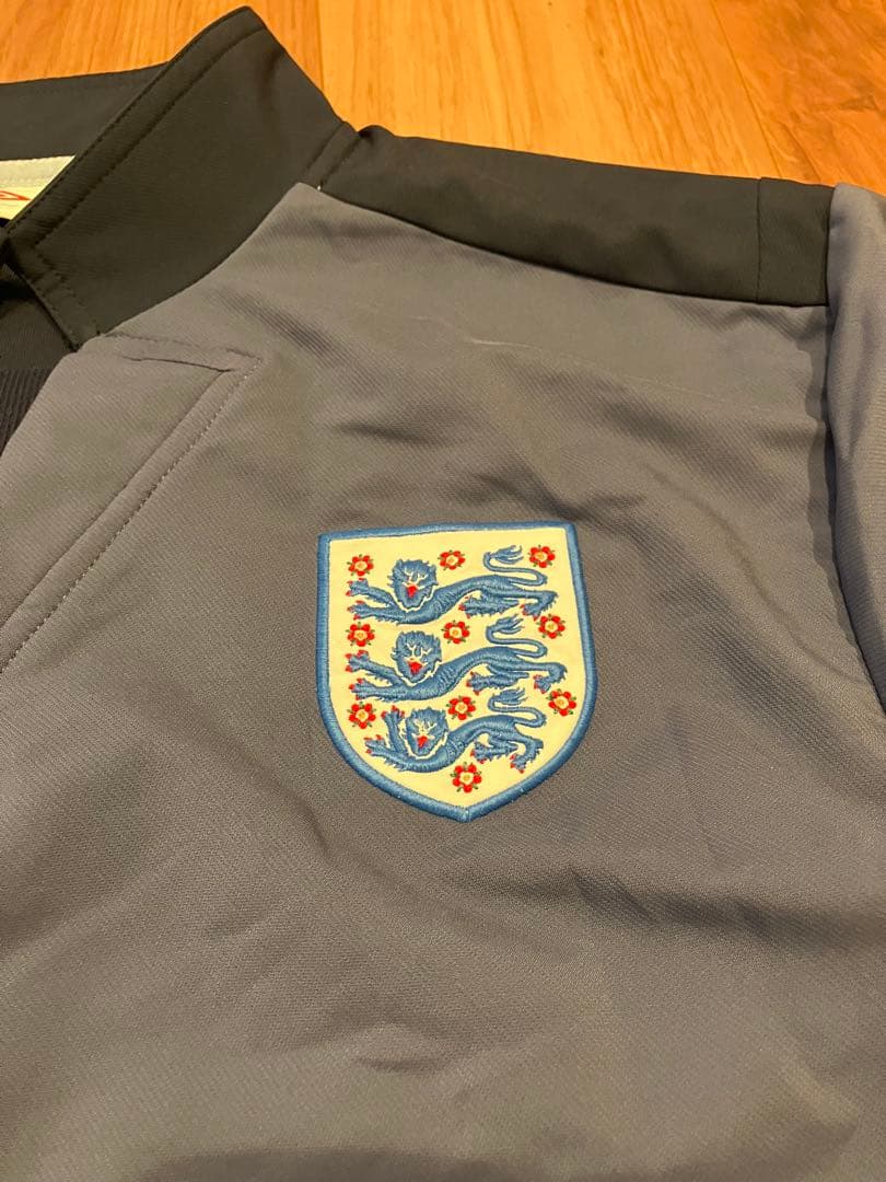 イングランド代表 UMBRO プルオーバーピステ 古着　ドリルトップ