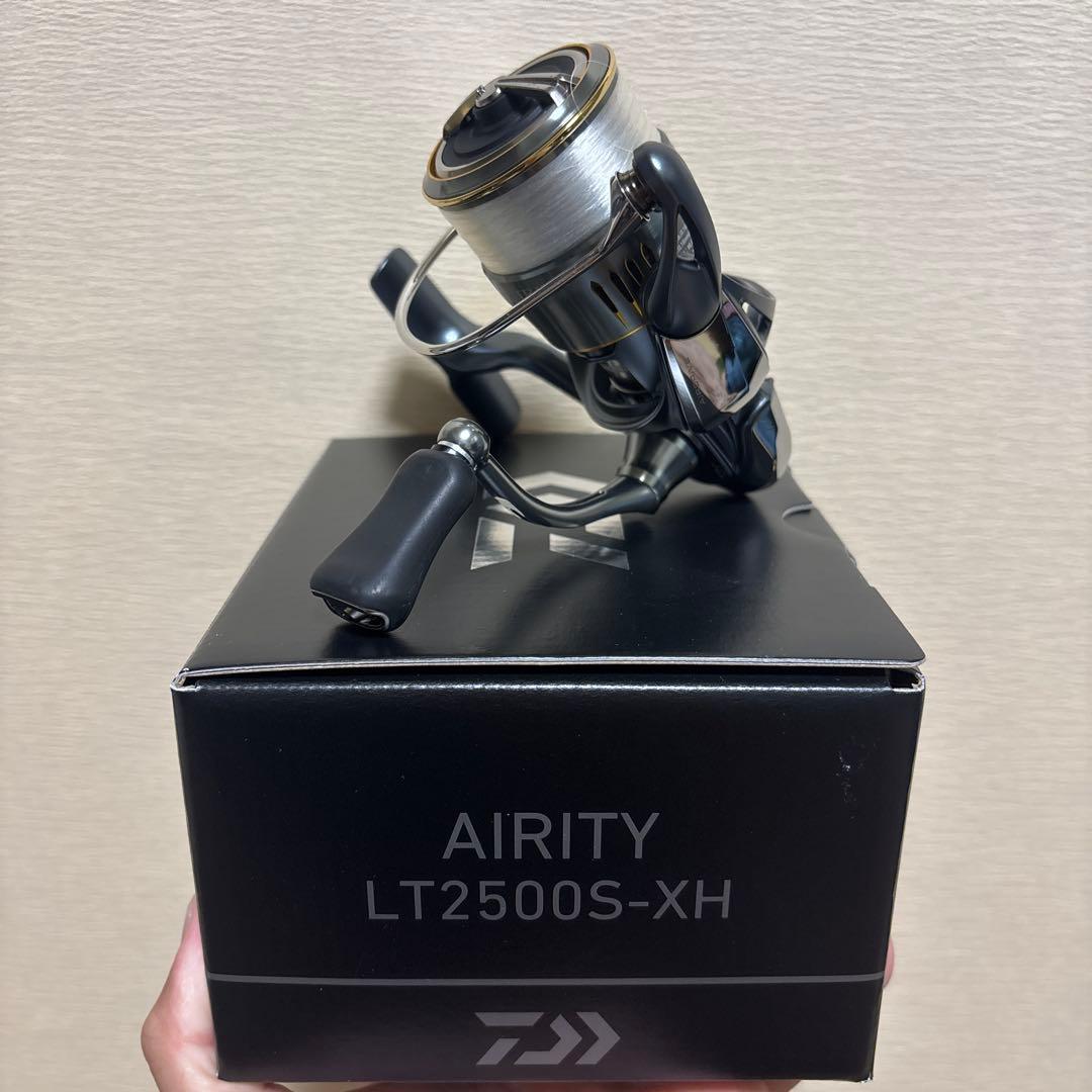 Daiwa AIRITY LT2500S-XH スピニングリール　新品同様箱付き