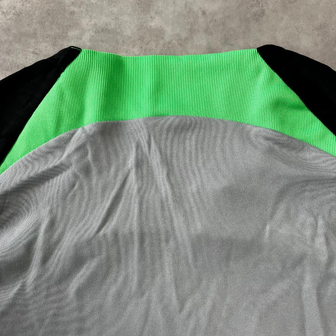 美品　NIKE　リヴァプールFC　ストライクトップ トレーニングトップAXA