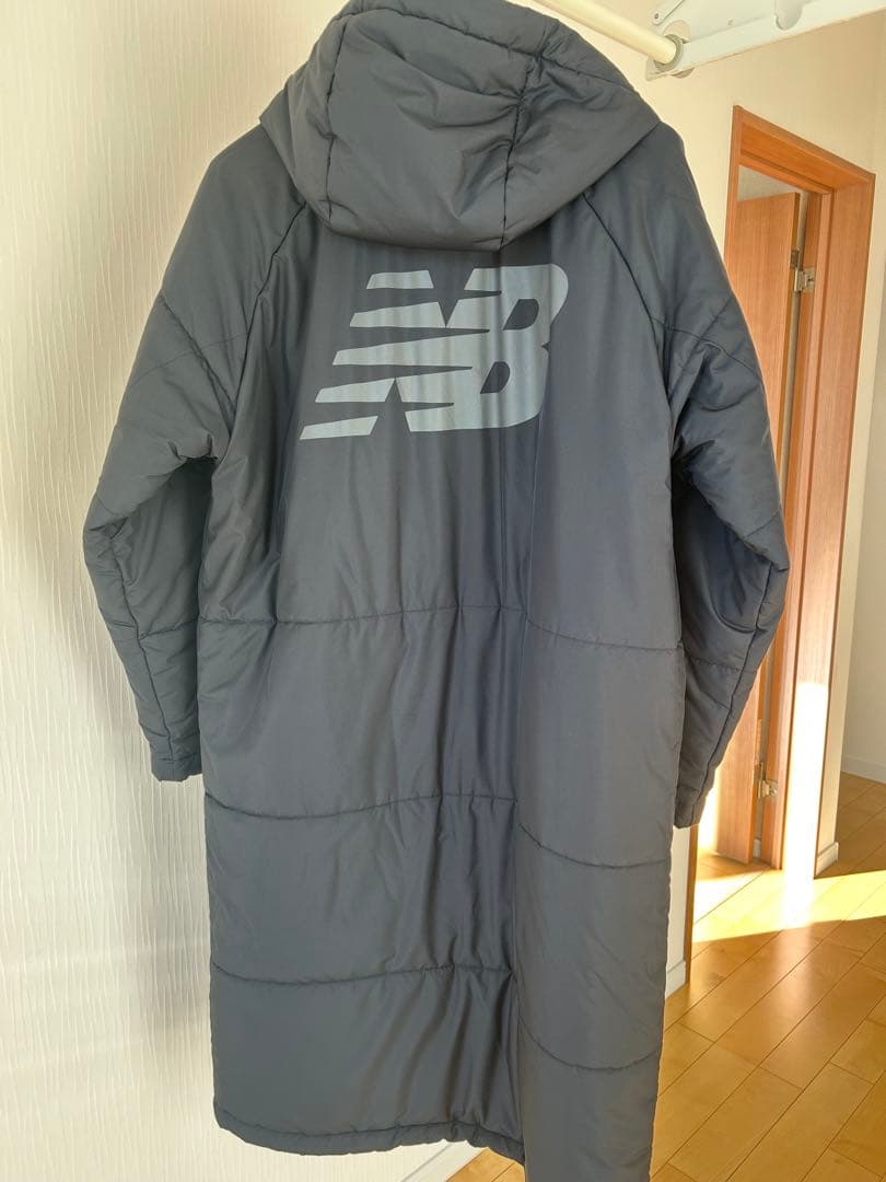 New Balance 黒 ベンチコートＬ