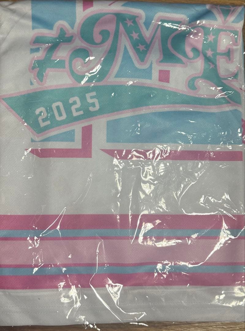 ≠ME ユニフォーム Tシャツ　谷崎早耶