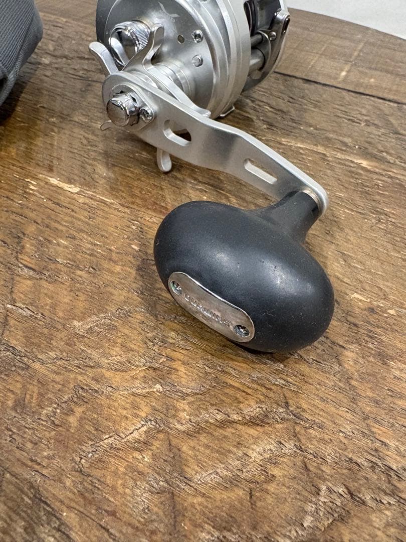 SHIMANO OCEA CALCUTTA 300HG シマノ　オシアカルカッタ