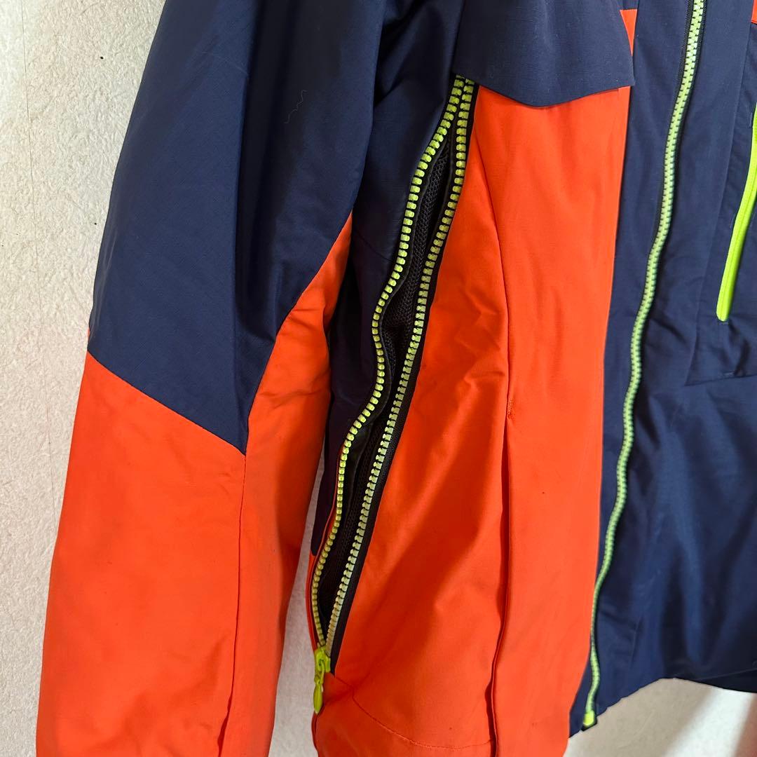 美品DESCENTE 高機能上Sサイズ下Mサイズ