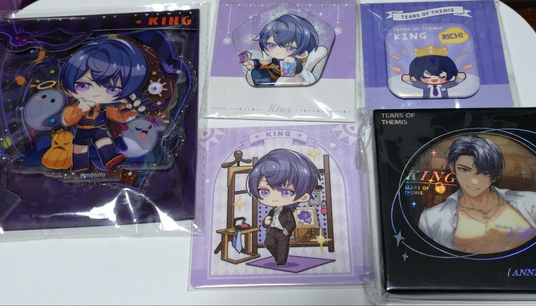 未定事件簿　グッズまとめ　ぬいぐるみ　ポーチ　缶バッジ　アクスタ　特典