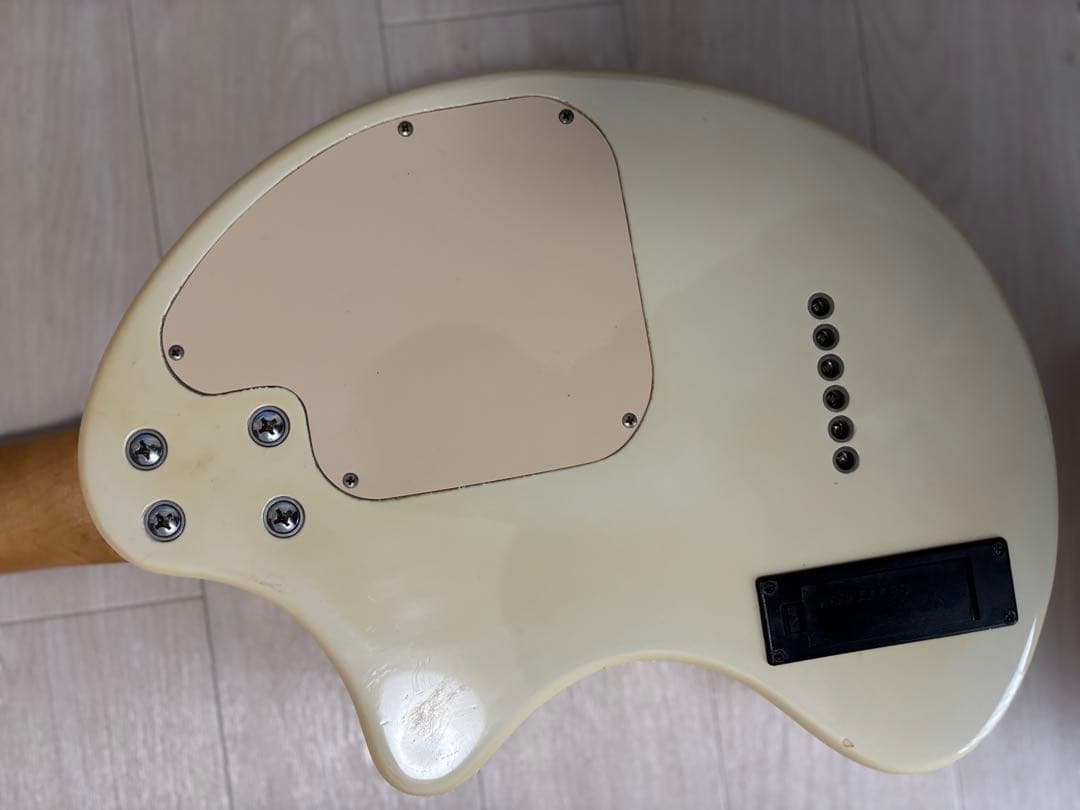 FERNANDES ZO-３　阪神タイガースカラー