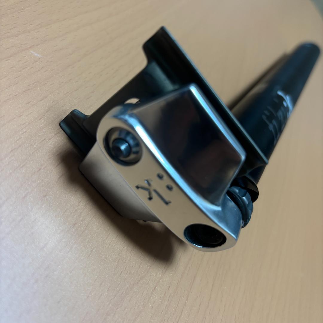 Fizik Cyrano R3 アルミシートポスト 27.2x330mm