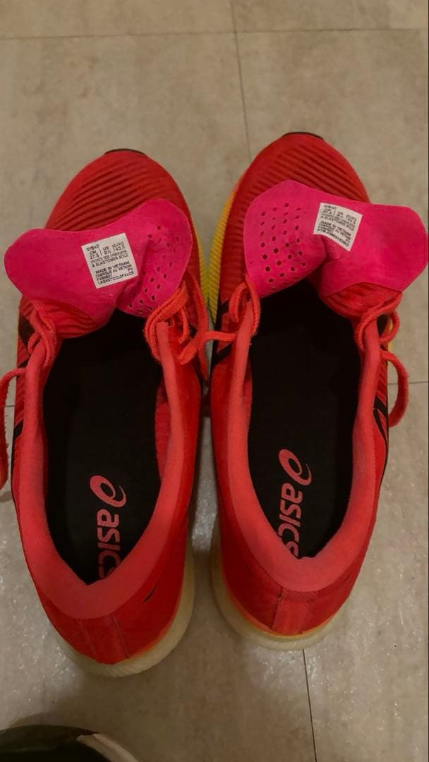 asics メタスピードエッジ　赤　27.5cm
