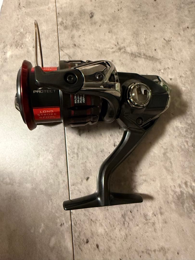 (新品未使用) SHIMANO VANFORD 4000MHG スピニングリール