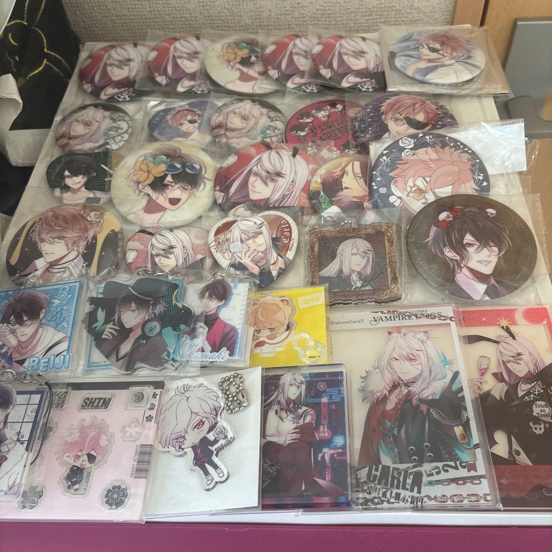 DIABOLIKLOVERS缶バッジなど多数セット売り新品未使用未開封です！