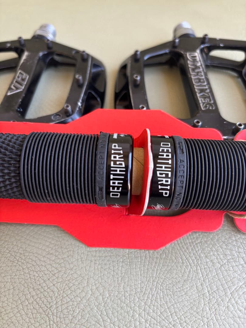 DMR DEATHGRIP グリップ dmr v12 ペダル マウンテンバイク